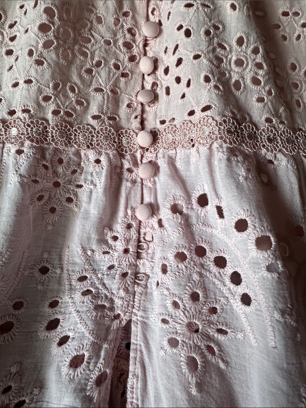 Alice + Olivia Blush Pink Eyelet Dress Size 4 - Picture 5 of 8